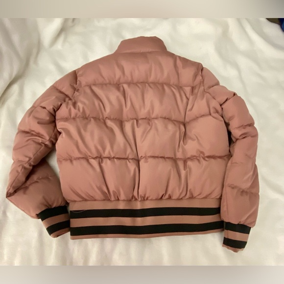 Fashion Nova Pink Puffer Jacket Womens Medium Quilted Snap Front Ribbed Hem - Picture 7 of 11